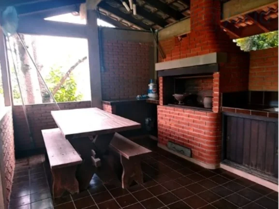 Imagem Chácara de luxo à venda em Jundiaí-SP, Jardim Liberdade: 3 quartos, 1 suíte, 2 salas, 3 banheiros, 5 vagas, 461m² de área.