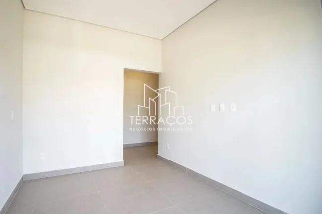Imagem CASA EM CONDOMÍNIO BELLA VITTÁ - 3 DORMITÓRIOS/SUÍTE E CLOSET - NOVA - PISCINA - JUNDIAÍ