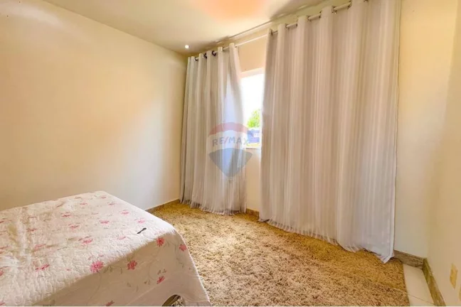 Imagem Casa com 4 Quartos à Venda, 
