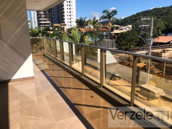 Imagem Apartamento Quadra Mar para Venda em Itajaí / SC no bairro Praia Brava de Itajaí