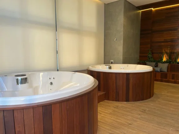 Imagem Apartamento 3 suítes próximo Pç 29 de Março. 142 m2. Novo.