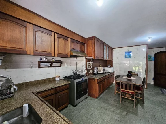 Imagem Casa à venda, 238 m² por R$ 1.200.000,00 - Tijuca - Teresópolis/RJ