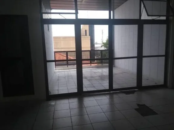 Imagem Galpão pode ser Deposito e Armazém 1000 m² Pé Direito 6 m² 4 Vagas
