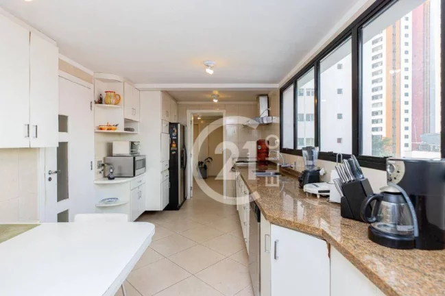 Imagem Apartamento com 4 dormitórios à venda, 200 m² por R$ 2.800.000,00 - Moema - São Paulo/SP