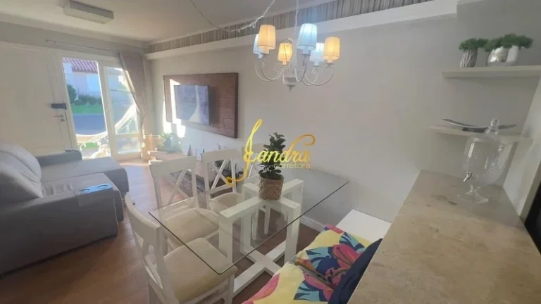 Casa térrea com 97m² no Casa Hermosa/Jacuzzi