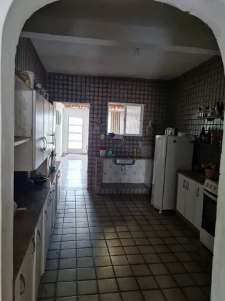 Imagem Casa à venda no Bairro Jabotiana - Espaçosa e bem localizada!