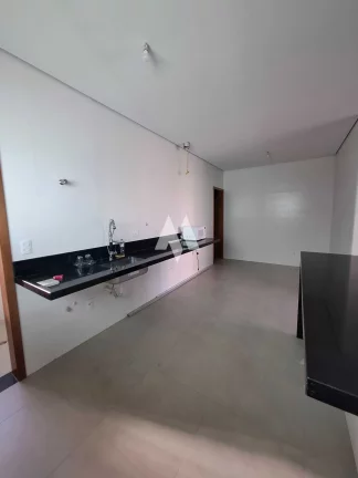 Imagem Casa à venda no bairro Encruzilhada - Santos/SP