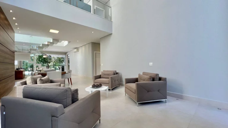 Imagem Casa Moderna e decorada à Venda na Riviera - Módulo 28
