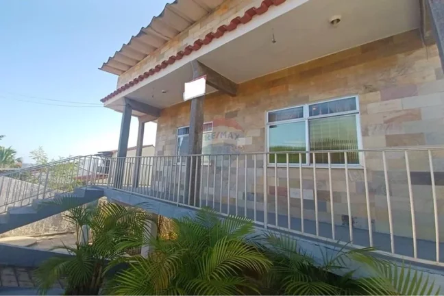 Imagem Casa dois dormitórios perto da praia.