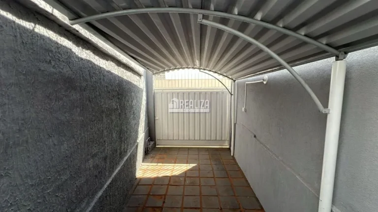 Imagem Encantadora casa de 4 dormitórios no bairro Estados Unidos em Uberaba