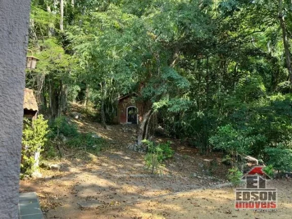 Imagem Casa Tipo Sítio em Itaocaia Valley, com Piscina e 2 anexos.
