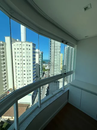 Imagem Apartamento locação anual com 3 suítes e 2 vagas de garagem
