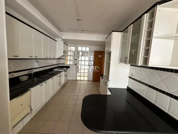 Imagem Sobrado comercial à venda no bairro Jardim América - Goiânia/GO