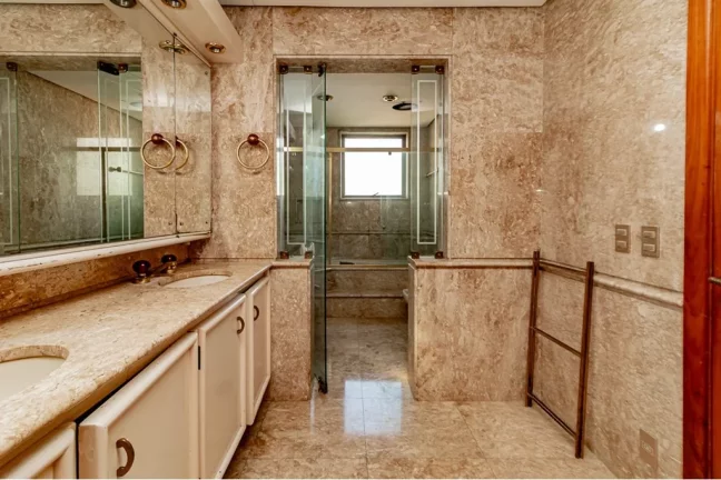 Imagem Apartamento à venda em Porto Alegre, Rio Branco, com 3 quartos, 329,89m2