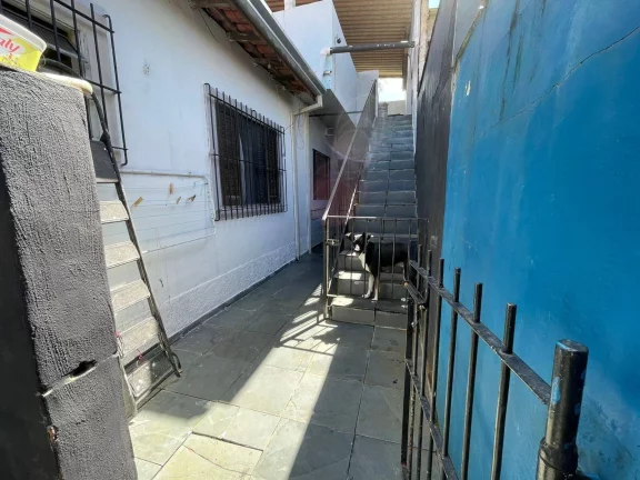 ALUGO CASA DE 1 DORMITÓRIO-R$1.200,00-RIO DO OURO -CARAGUATATUBA-SP