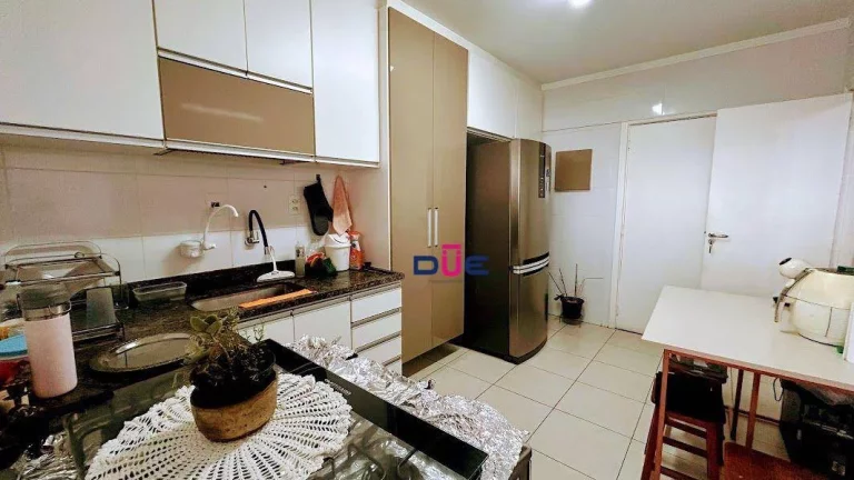 Imagem Apartamento com 2 dormitórios à venda, 66 m² por R$ 550.000 - Embaré - Santos/SP