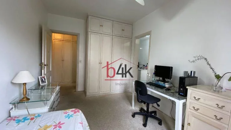 Imagem Apartamento no Campo Belo à venda, Rua Barão de Jaceguai nº 1414.
