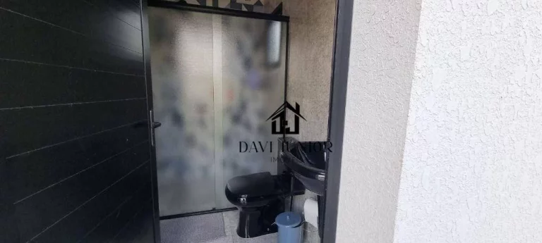 Imagem Casa com 3 dormitórios à venda, 246 m² por R$ 1.300.000,00 - Condomínio Village Serra - Araçoiaba da Serra/SP