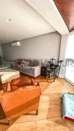 Imagem Apartamento de Luxo no Tatuapé: 3 quartos, 3 suítes, 3 salas, 4 banheiros, 3 vagas de garagem, 224m². Venha conferir!