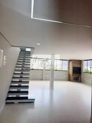 Imagem Casa Geminada à Venda em Forquilhas – São José | 4 Dormitórios | Terreno de 400 m²