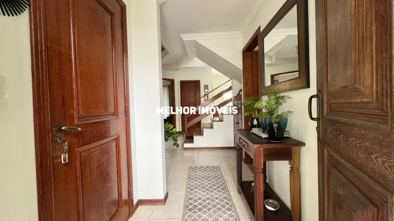 Imagem Casa com 05 dormitórios à venda, 492 m² - Praia dos Amores em Balneário Camboriú