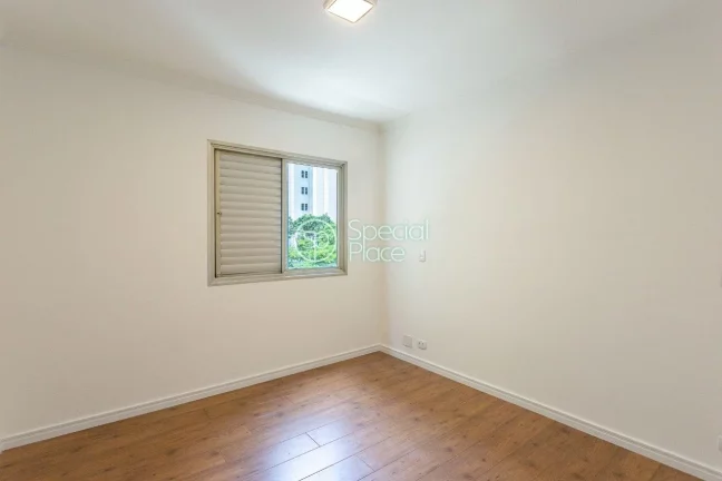 Imagem Já imaginou viver em um lugar arborizado que lembra muito as tranquilas cidades do interior? O char...