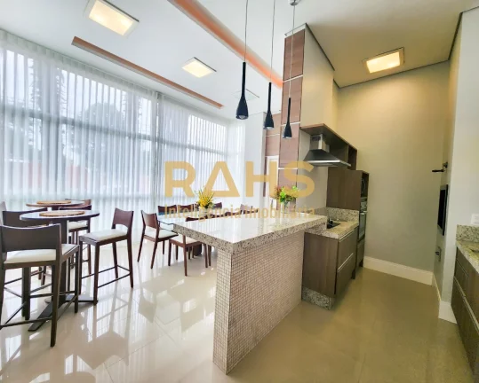 Imagem Lindo apartamento Alto Padrão completo com vista pro mar e serra em Balneário Piçarras! Localizad...