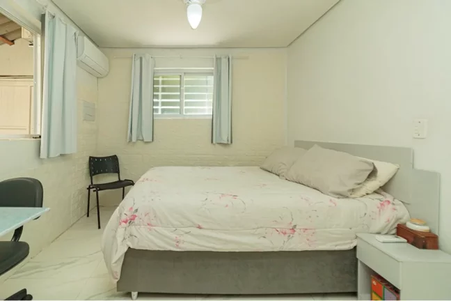 Imagem Casa à venda em Porto Alegre, Menino Deus, com 3 quartos, 177m2