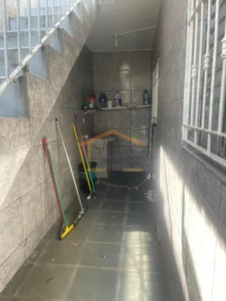 Imagem Sobrado 130m², dispõe de 2 dormitórios, sendo 1 suite, 2 banheiros, sendo um dele da edícula, sa...