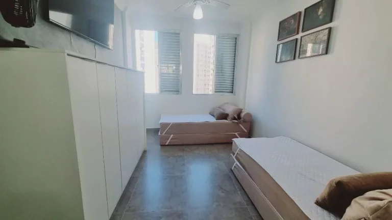 Imagem Kitnet com 1 dormitório à venda, 28 m² por R$ 405.000,00 - Pitangueiras - Guarujá/SP