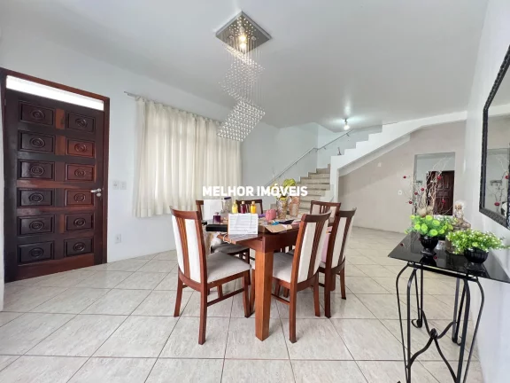 Imagem Casa com 04 dormitórios à venda - Nações - Balneário Camboriú/SC