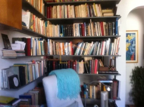 Imagem Apartamento 2 dormitórios, sendo 1 suíte, armários embutidos nos dormitórios e nos banheiros, ta...