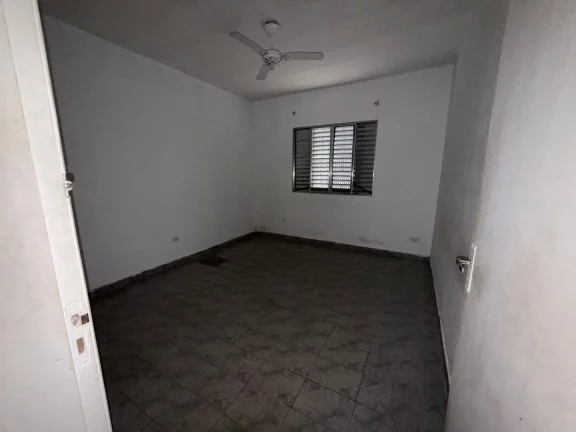 Imagem Ótima casa com dois dormitórios na Guilhermina - Praia Grande.