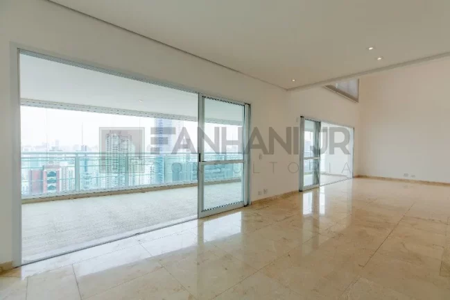 Imagem Maravilhosa cobertura duplex no coração do Jardim América! Com uma área de 450m2, esse imóvel é simplesmente incrível! Possui 4 suítes, todas equipa