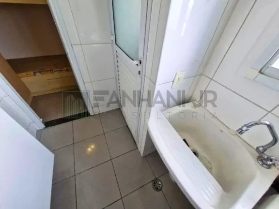 Imagem Aluguel de Apartamento em Moema, São Paulo - 4 quartos, 2 suítes, varanda gourmet, 4 banheiros, 3 vagas de garagem, 181m².