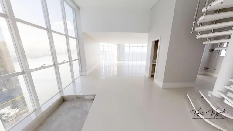 Imagem Cobertura para Venda em Balneário Camboriú / SC no bairro Centro