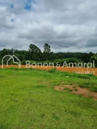 Imagem Em um dos condomínios mais cobiçados da região, este terreno oferece mais de 500m² com leve decl...