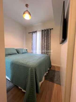 Imagem More em uma charmosa casa de vila!

 Um refúgio aconchegante em um condomínio com cara de vila, pe...