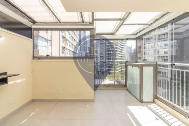 Imagem Excelente Studio à venda em Moema, São Paulo-SP: 1 quarto, 1 banheiro, 33,00 m² de área!