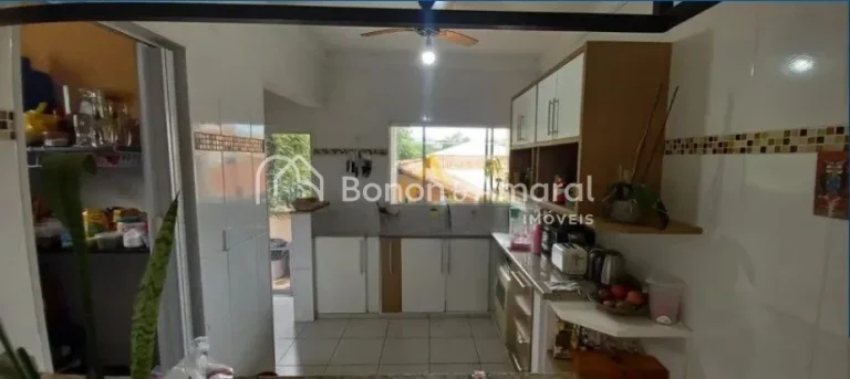 Imagem Conforto, lazer e tranquilidade te esperam nesta charmosa casa no Condomínio Tabatinga, em Valinhos...