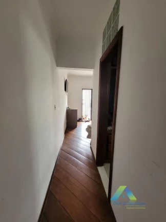 Imagem Casa para venda com 2 dormitórios, 1 suíte e 2 banheiros na Vila das Mercês!!