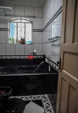 Imagem Sobrado à venda 3 Quartos, 2 Vagas, 140M², Cerâmica, São Caetano do Sul - SP