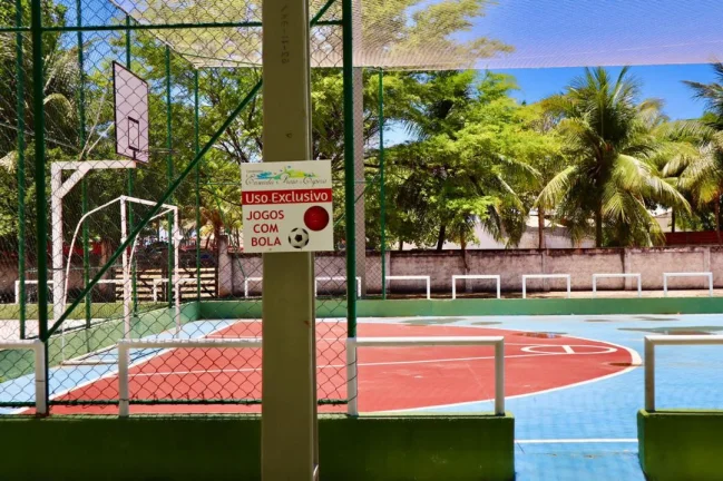 Imagem Casa em Condomínio com Piscina em ITACIMIRIM, Camaçari - Venda