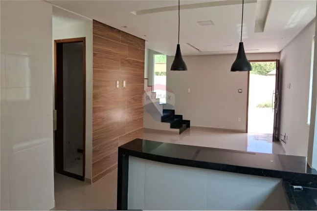 Imagem Casa com dois dormitórios e banheiro no centro do barroco.