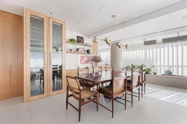 Imagem Apartamento para Venda em São Paulo, Vila Nova Conceição, 3 dormitórios, 3 suítes, 4 vagas