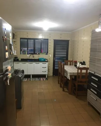 Imagem Sobrado de 2 Dormitórios + Escritório e Edícula