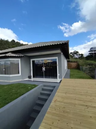 Imagem Casa em Condomínio para Venda em Teresópolis / RJ no bairro Albuquerque