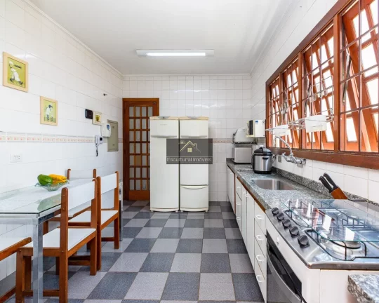 Imagem ÓTIMO SOBRADO 3 DORMITÓRIOS SENDO 1 SUÍTE HIDRO SALA 2 AMBIENTES LAREIRA PISO EM MADEIRA DE LEI COPA COZINHA ÁREA GOURMET SALÃO FESTAS 3 VAGAS