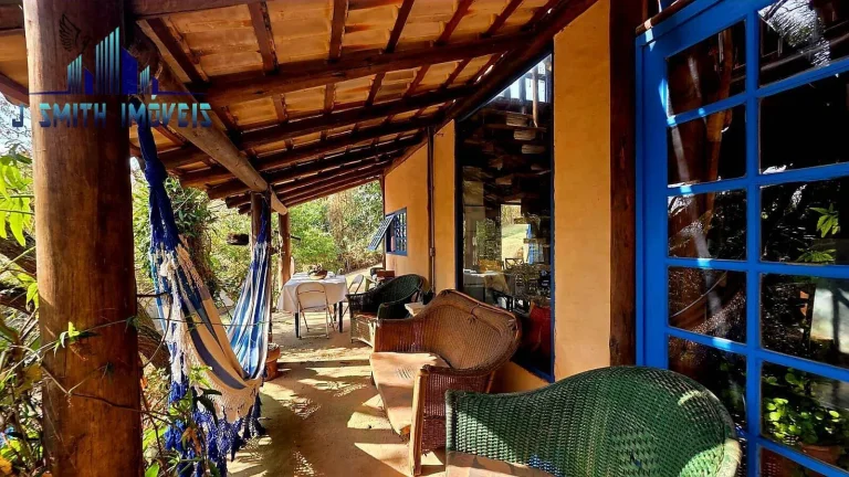 Imagem Casa de campo, rústica, um verdadeiro refúgio de harmonia e luz. 3 Suítes.
