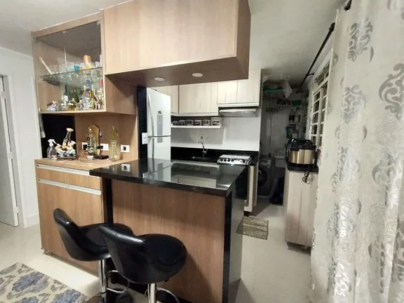 Imagem Apartamento com 2 dormitórios à venda, 47 m² por R$ 185.000,00 - Cidade Boa Vista - Suzano/SP